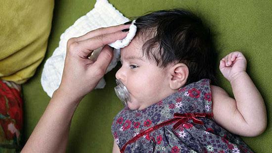 عرق کردن زیاد کودک چه علتی دارد؟ عرق کردن زیاد کودک چه علتی دارد؟