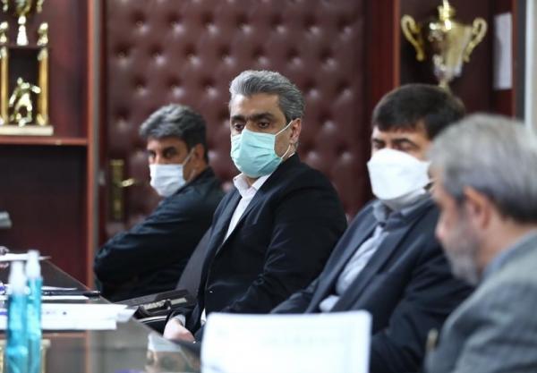 شمس: فوتسال وقت گیر است، سراجی از سایپا کناره گیری کند، با شمس: فوتسال وقت گیر است، سراجی از سایپا کناره گیری کند، با پرهیزکار برخورد بسیار بدی شد