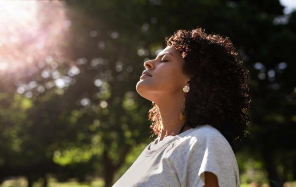 10 فایده نور طبیعی برای سلامت جسم و روان